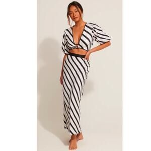 New SU78 (2 Piece Set) Skirt Set Stella Top & Veda Skirt Women’s SIZE XS/S